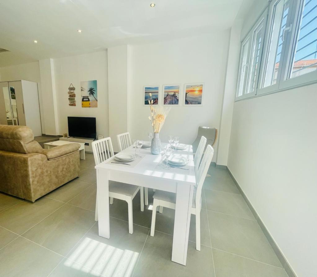 Apartamento Alhucemas Playa Málaga Esterno foto